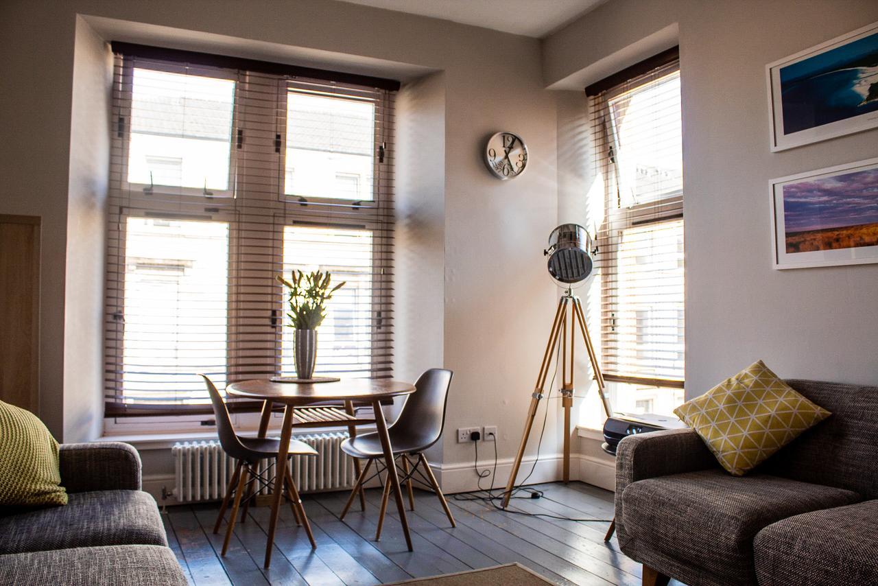 Anchored - Unique In Glasgow's West End Apartment Glasgow
