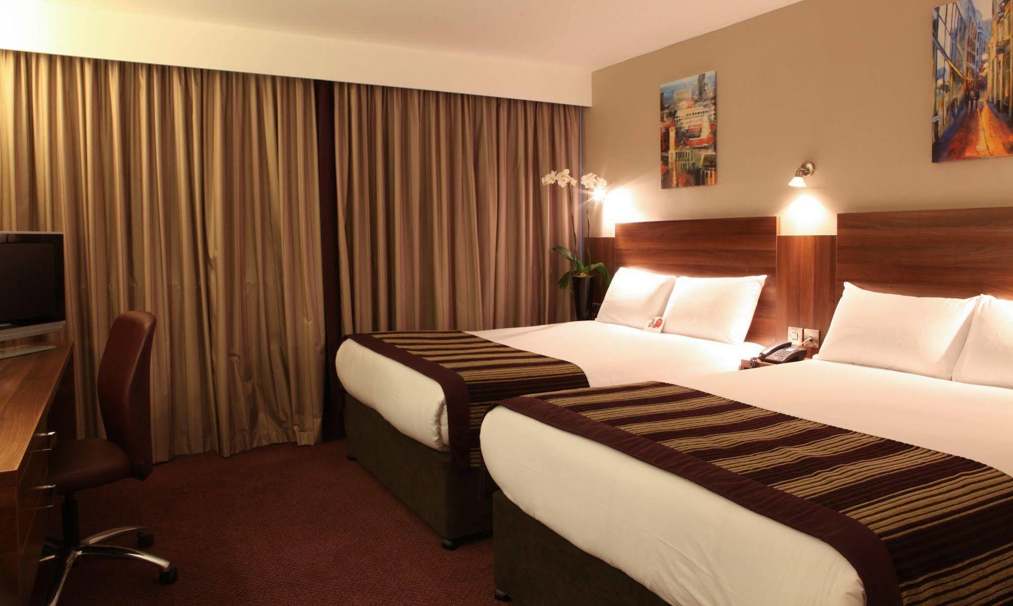 Leonardo Royal Hotel 4*