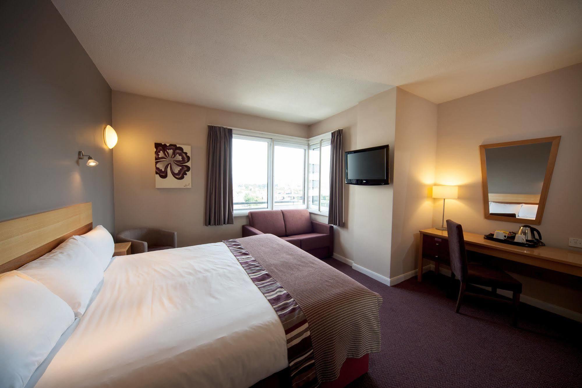 Leonardo Royal Hotel 4*