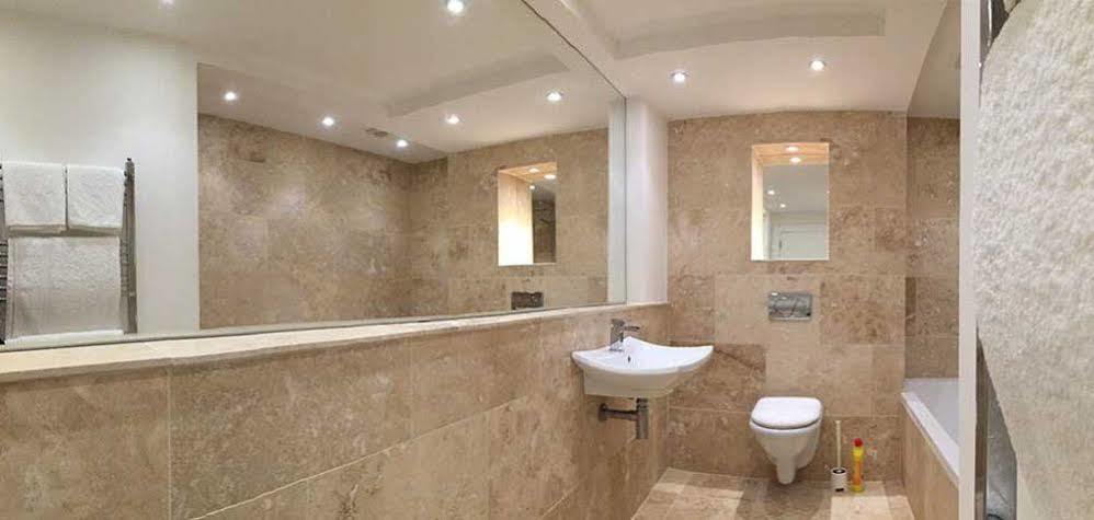 Hotel In The Glasgow
