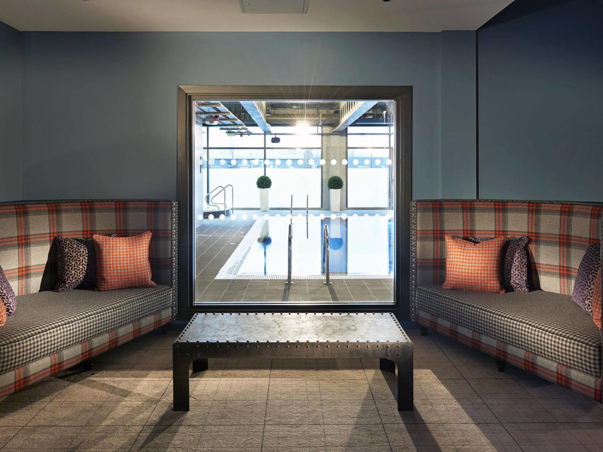 Village 4* Glasgow
