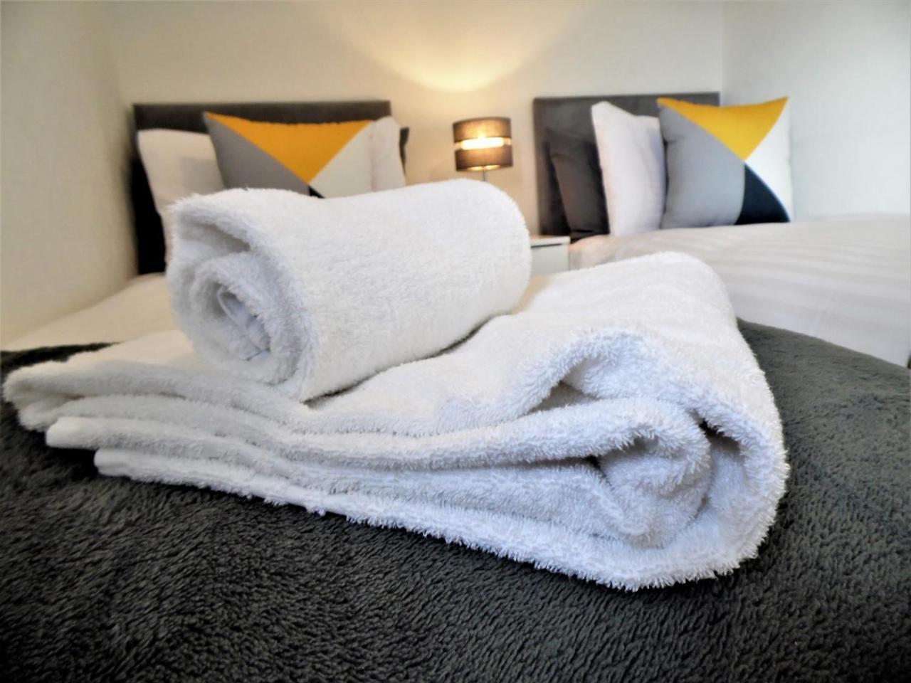 Signature - Redstone House - Newton Mearns Apartment *
