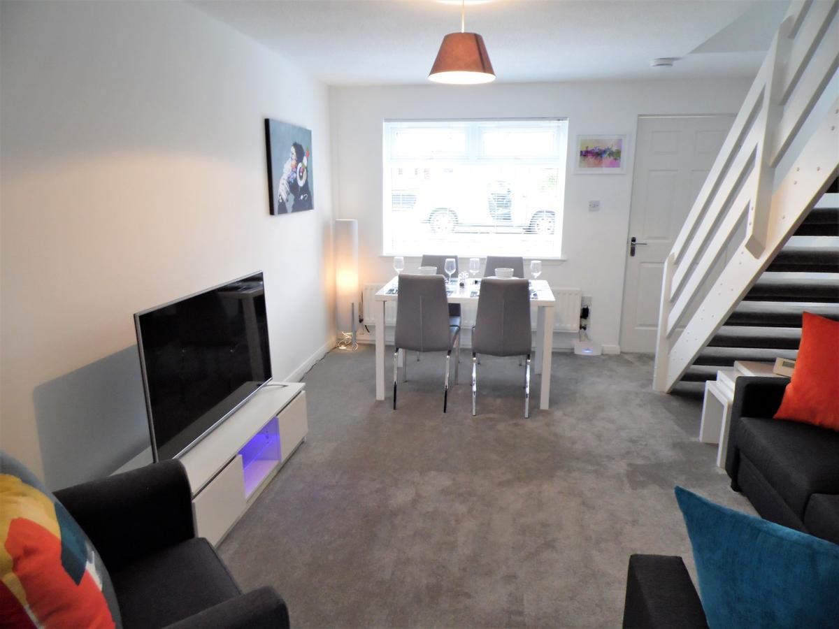 Apartment Signature - Redstone House - Newton Mearns