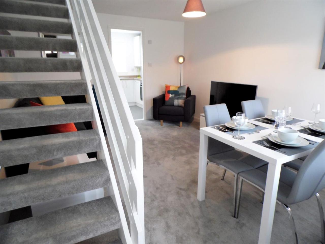 Signature - Redstone House - Newton Mearns *