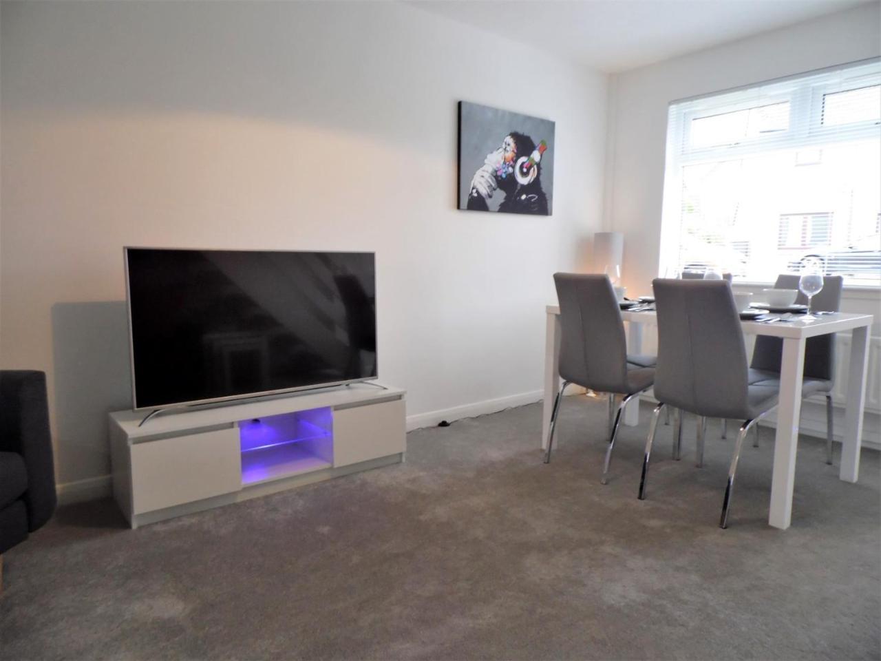 Apartment Signature - Redstone House - Newton Mearns *