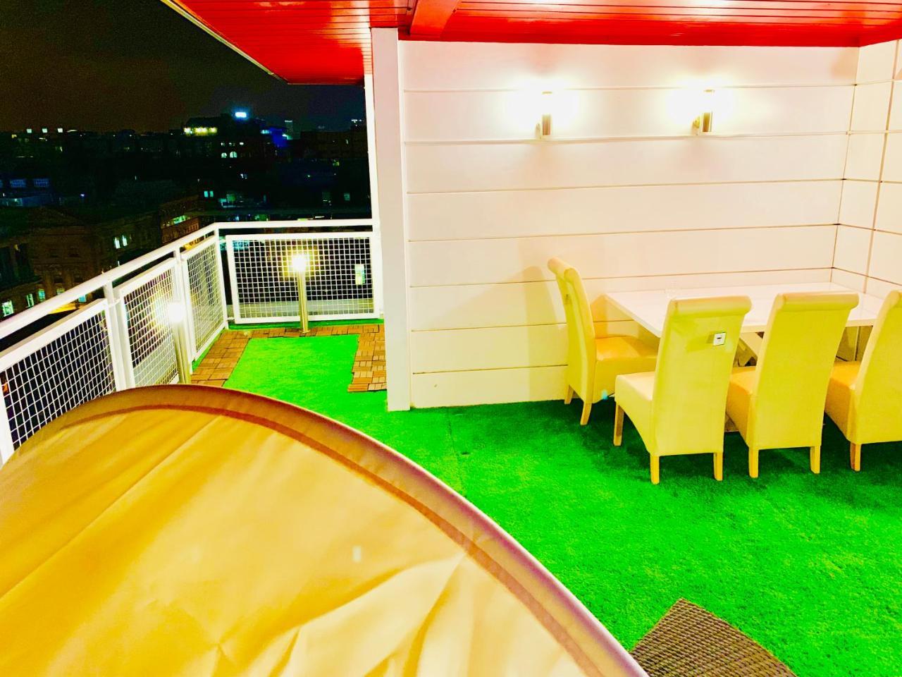 Apartment Central Station - The Penthouse - With Parking And Huge Terrace