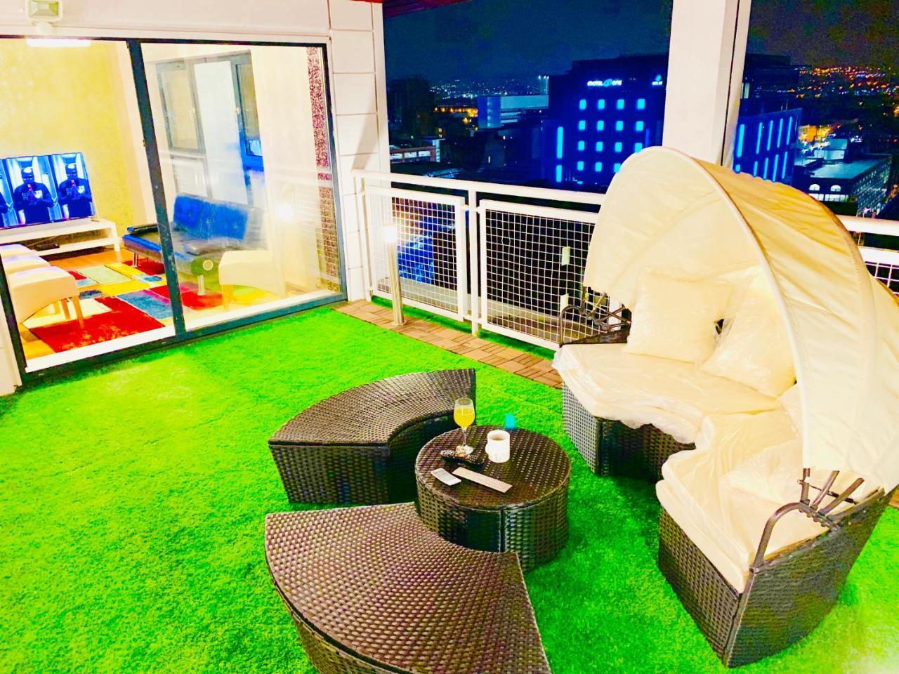 Central Station - The Penthouse - With Parking And Huge Terrace