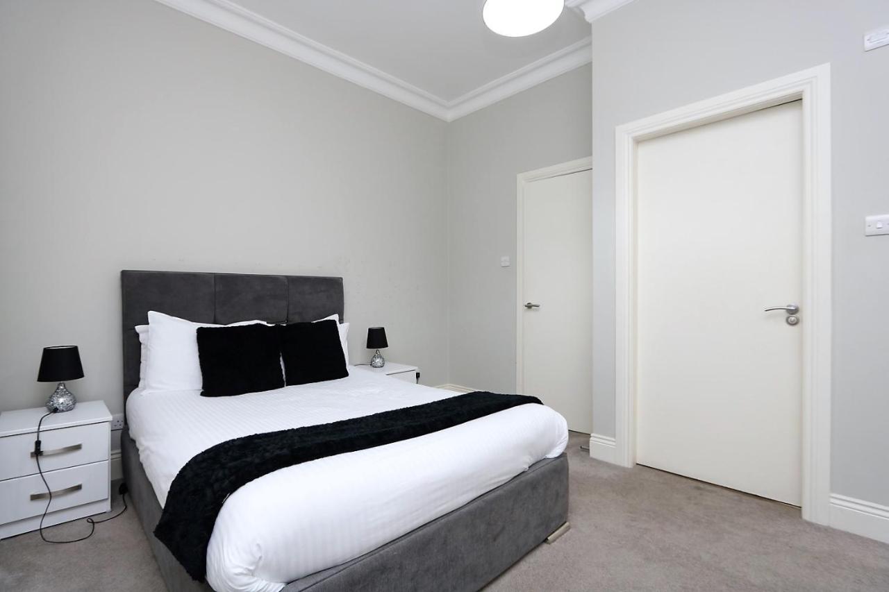219 Saint Vincent Street Apartment Glasgow