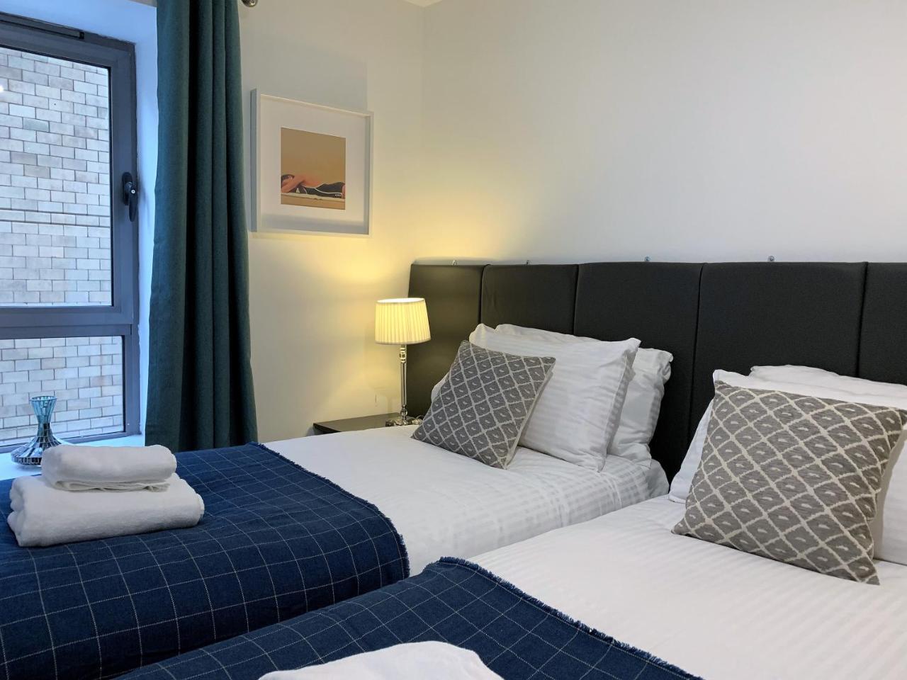 Principal - Clyde Waterfront Apartment
