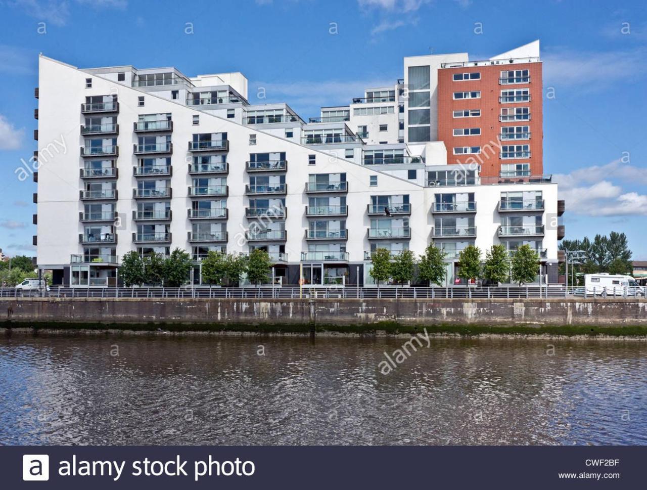2 Bedroom Luxury In West End Glasgow