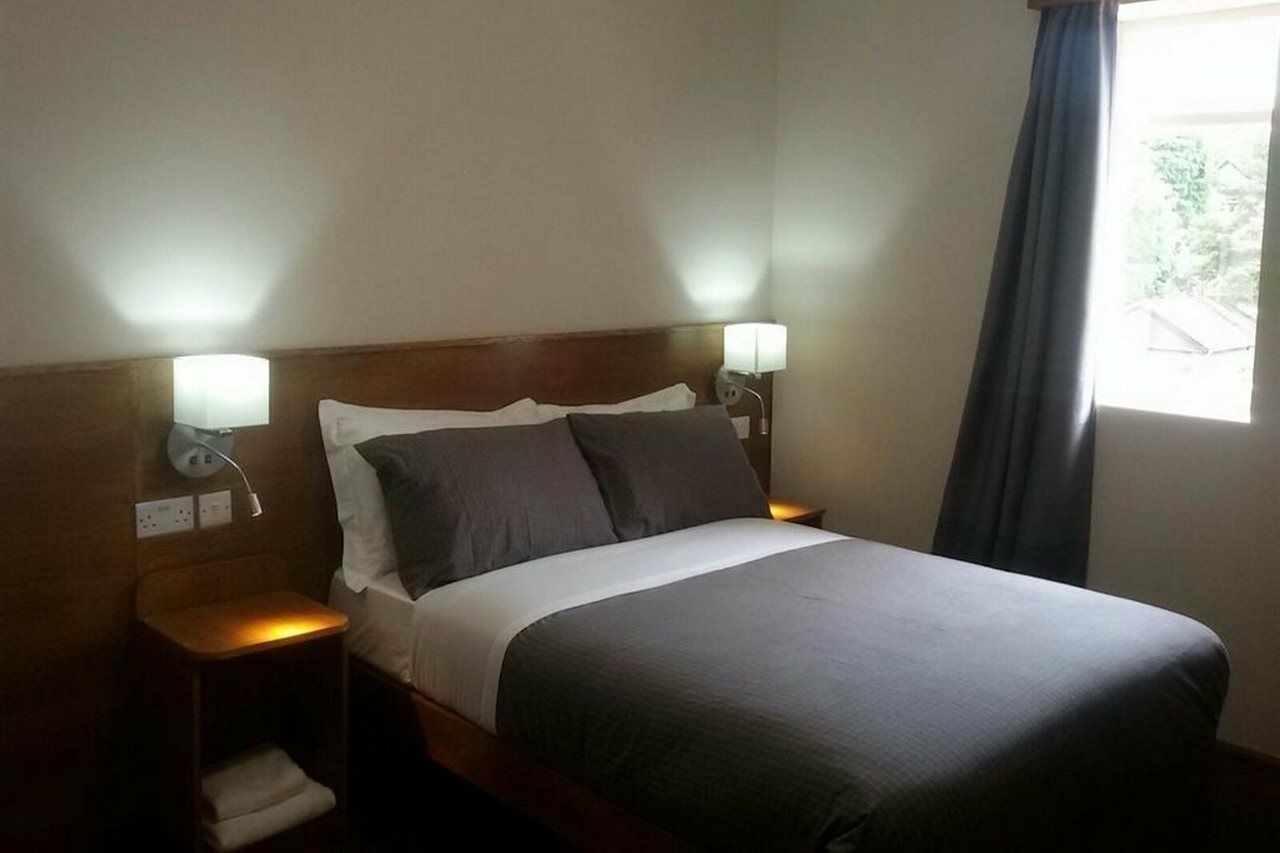 Crosshill House 4*