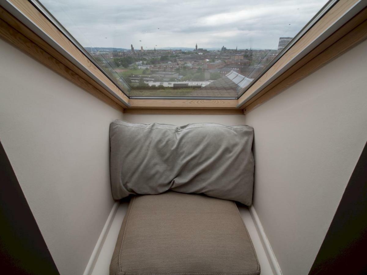 Luxury 2bd Penthouse Private Lift & Swimming Pool Apartment Glasgow