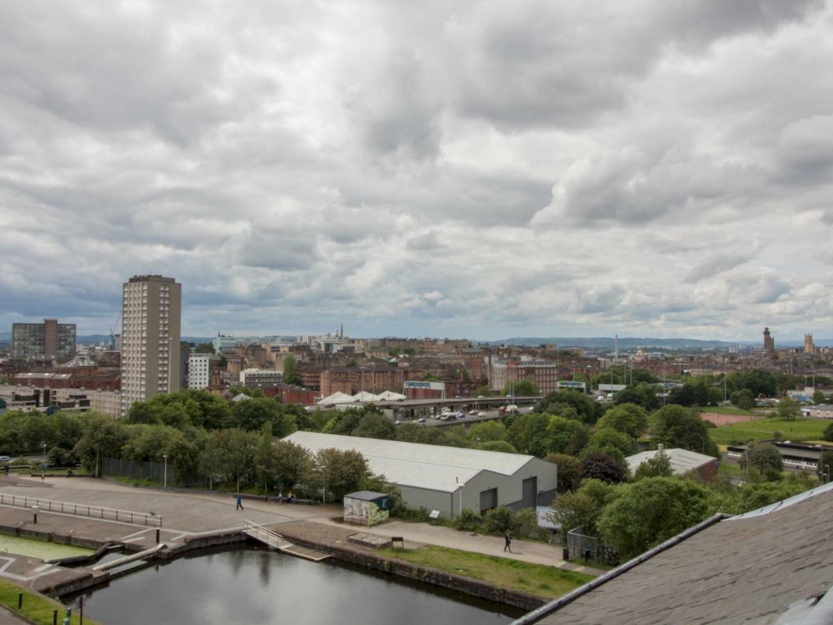 Luxury 2bd Penthouse Private Lift & Swimming Pool Apartment Glasgow