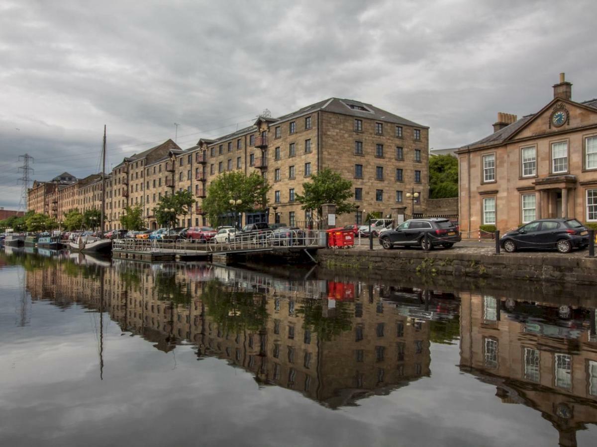 Luxury 2bd Penthouse Private Lift & Swimming Pool Apartment Glasgow