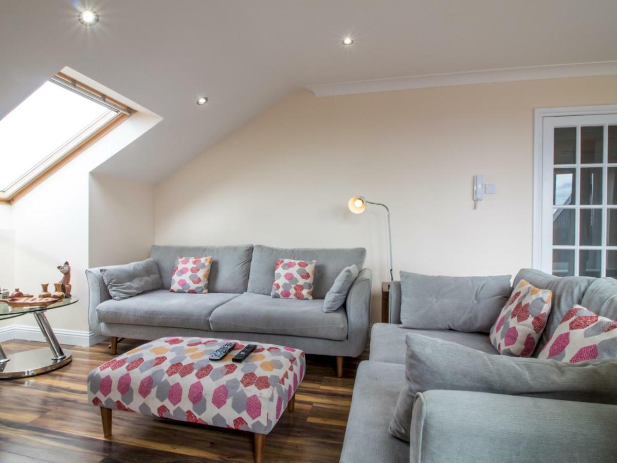 Apartment Luxury 2bd Penthouse Private Lift & Swimming Pool Glasgow