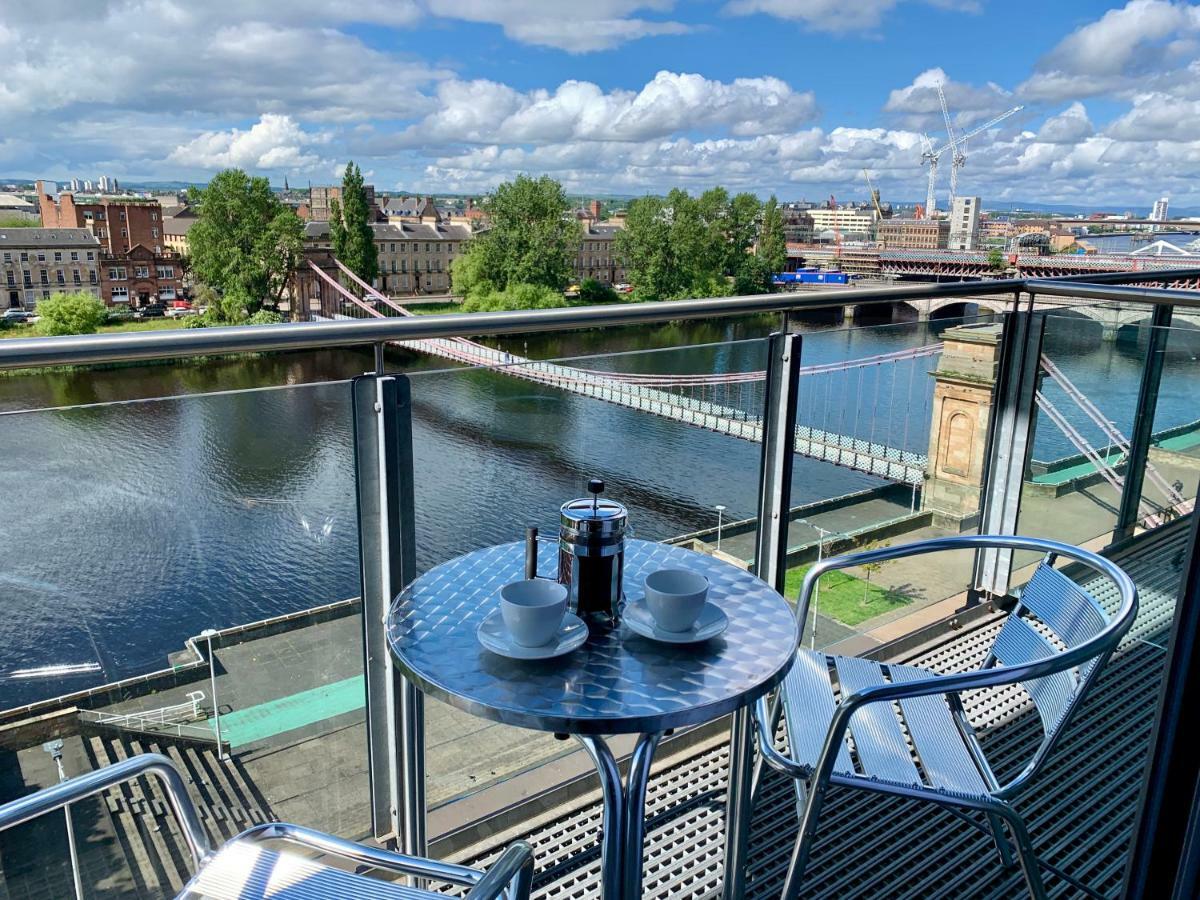 Principal - Clyde Waterfront Apartment *