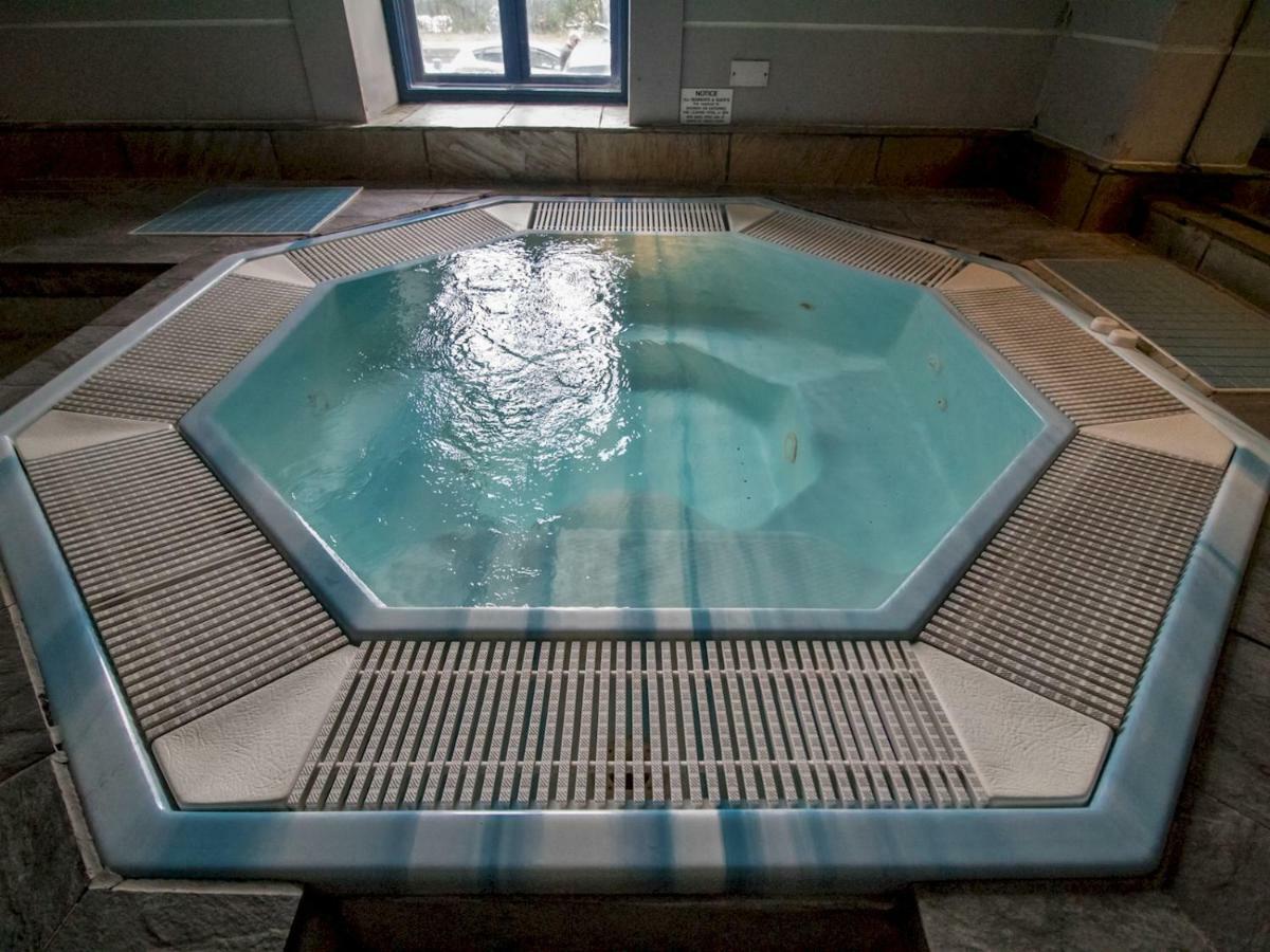 Luxury 2bd Penthouse Private Lift & Swimming Pool *