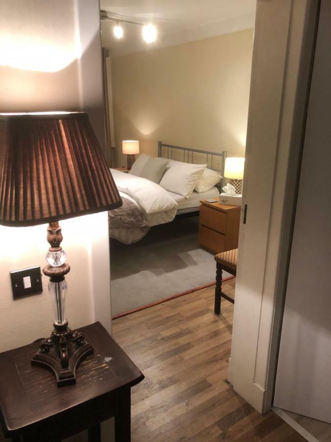 Bank Street Townhouse 3*