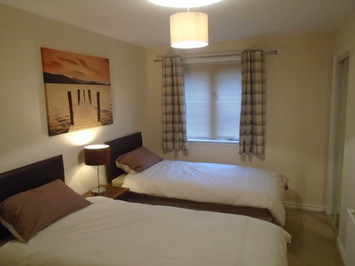 Clydebank Apartment *