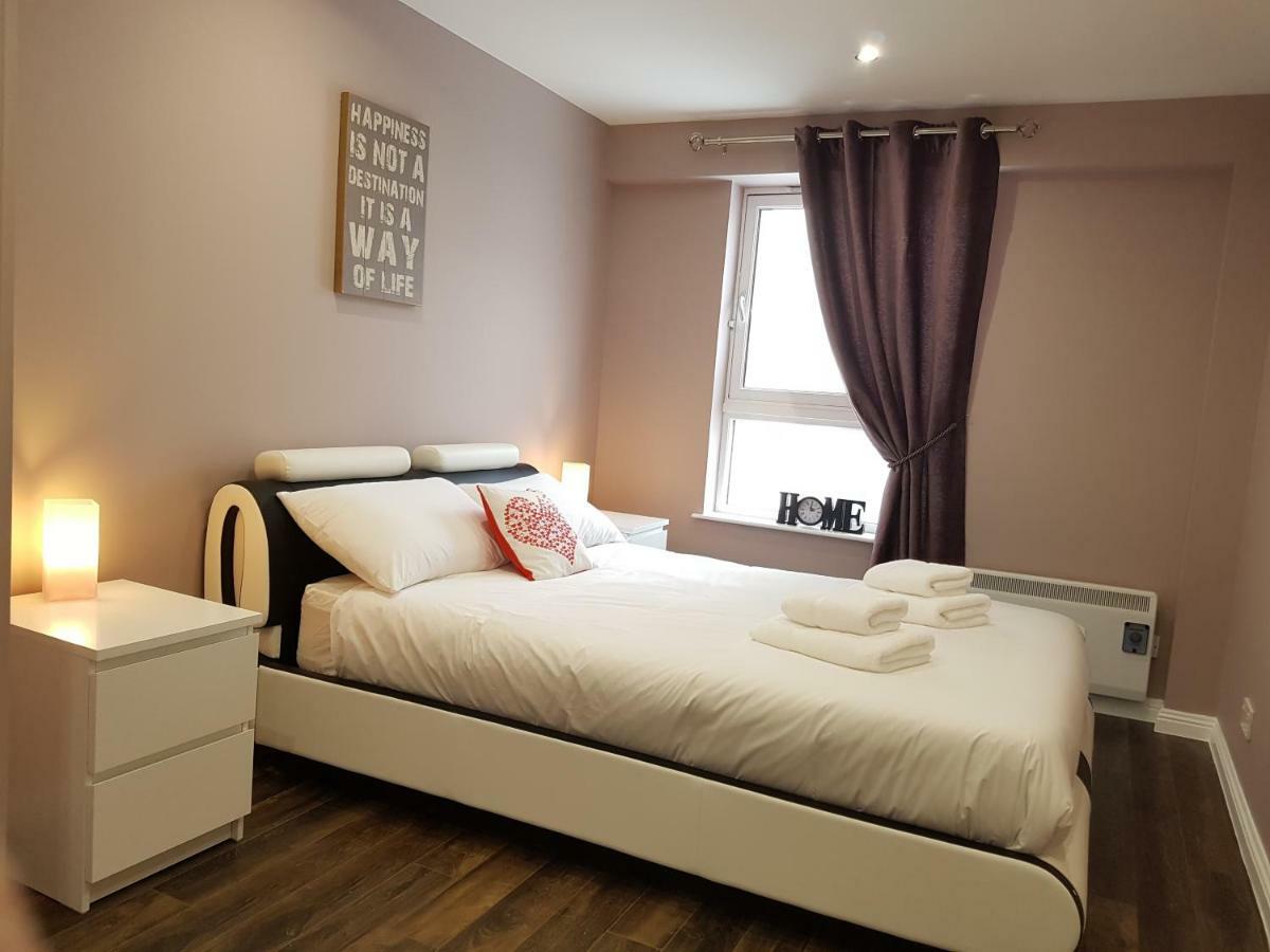 3 Bedroom Luxury Apartment Glasgow