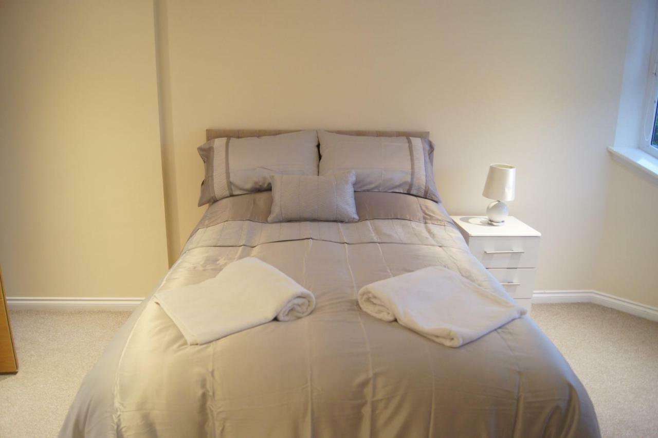 Modern, Cosy In Bearsden With Private Parking * Glasgow