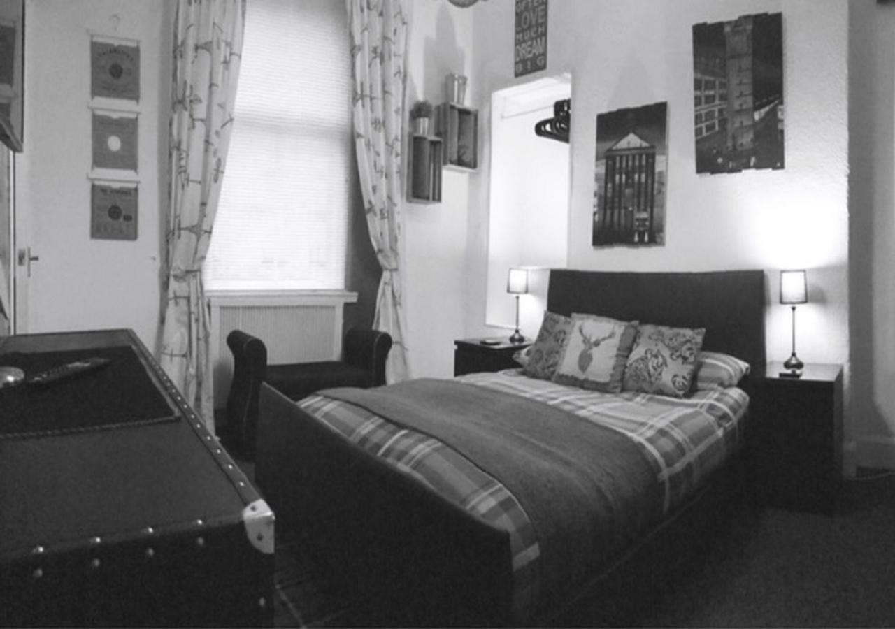 Apartment Centre *