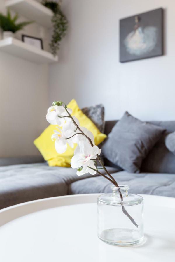 Apartment Cosy In Quiet City-centre With Car Park *