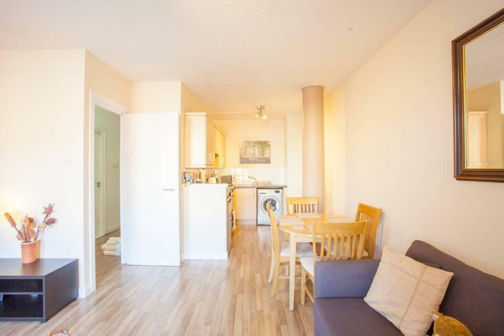 Apartment Stylish Merchant Flat Glasgow