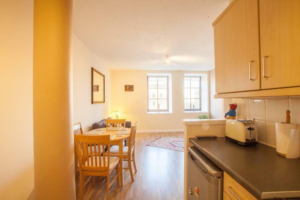 Stylish Merchant Flat Apartment
