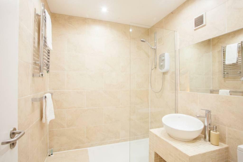 Apartment Stylish Merchant Flat Glasgow