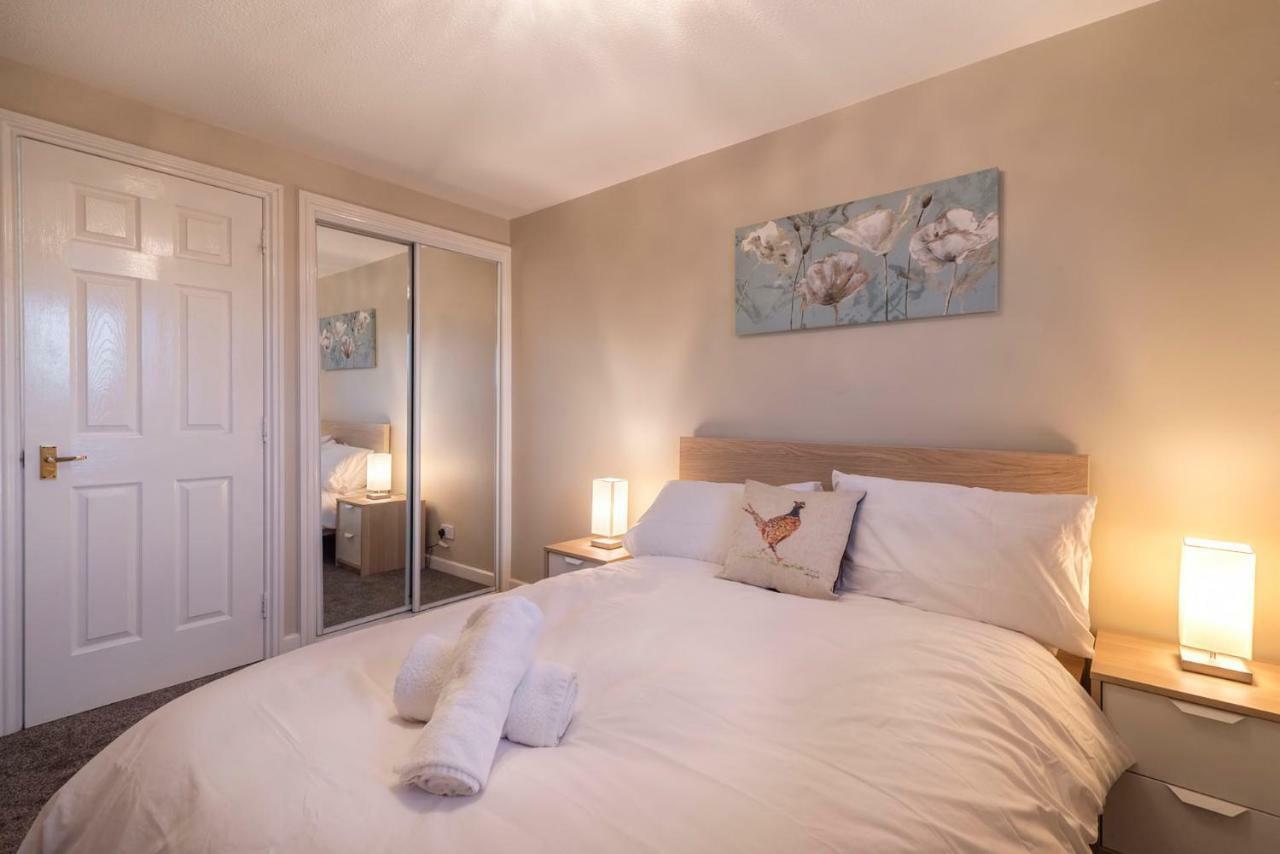Sec/ Hydro Two Bed Flat With Free Parking And Great View Apartment Glasgow