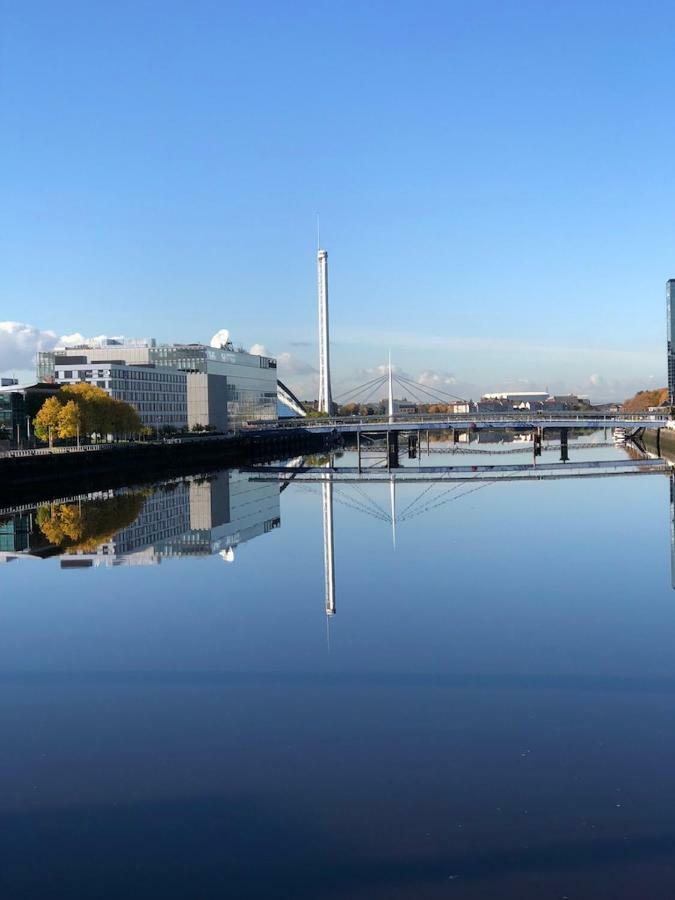 Sec/ Hydro Two Bed Flat With Free Parking And Great View