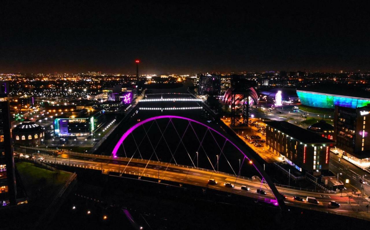 Victoria Plaza * Glasgow