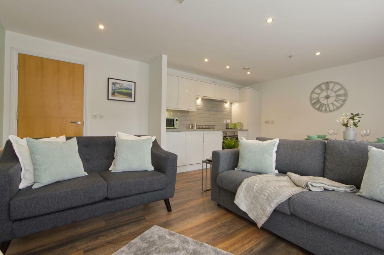 Victoria Plaza Apartment