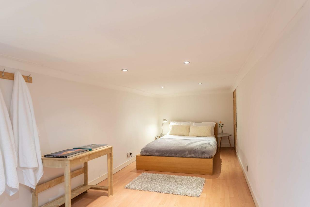 Charing Cross 3 - 4bed-historical - Townhouse In City Holiday home
