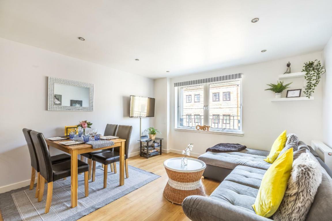 Apartment Cosy In Quiet City-centre With Car Park Glasgow