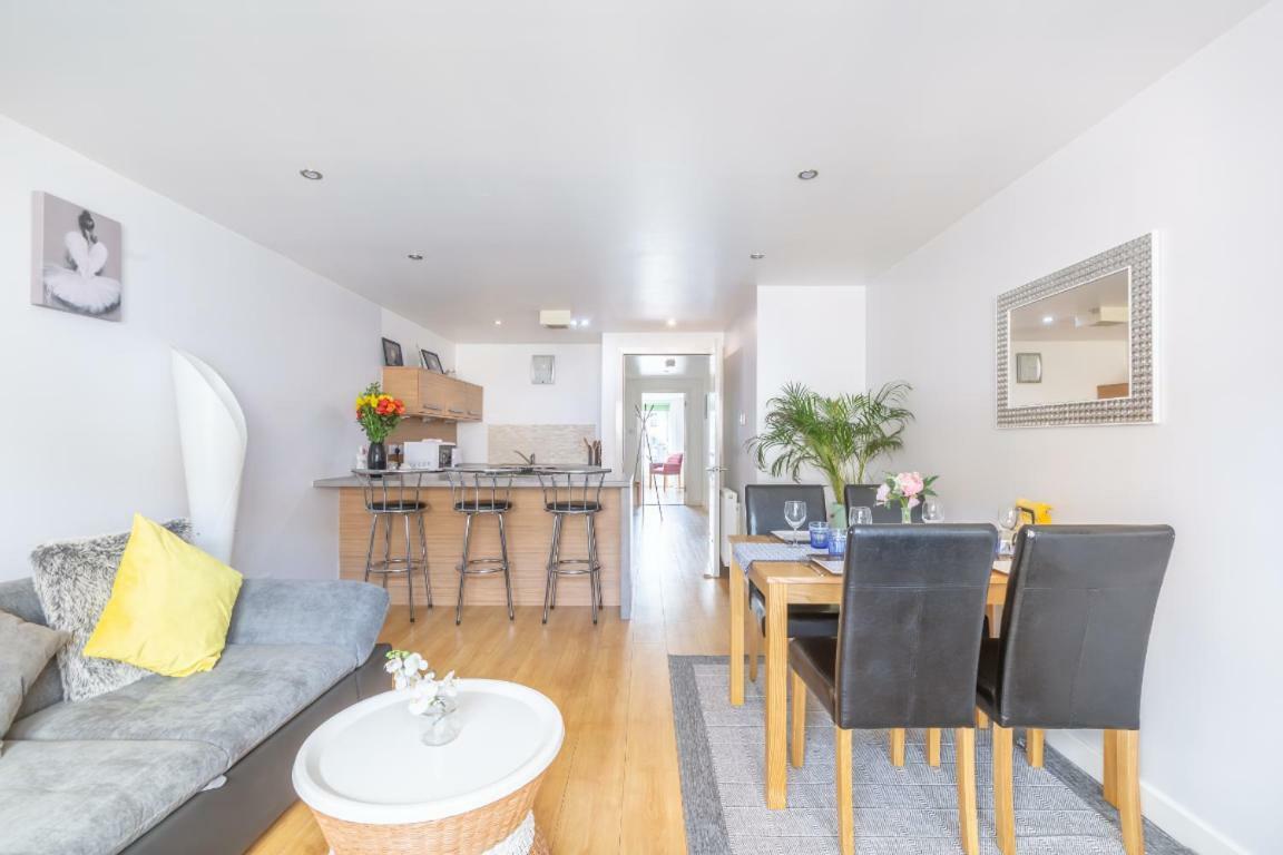 Apartment Cosy In Quiet City-centre With Car Park Glasgow