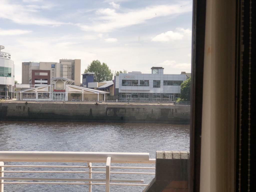 Lancefield Quay The River Front Glasgow
