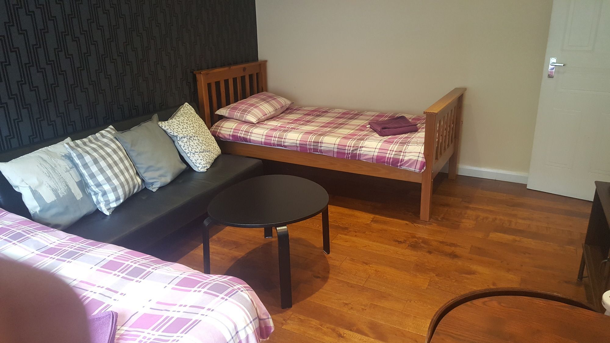 Apartment North Woodside Place - 1 Bedroom