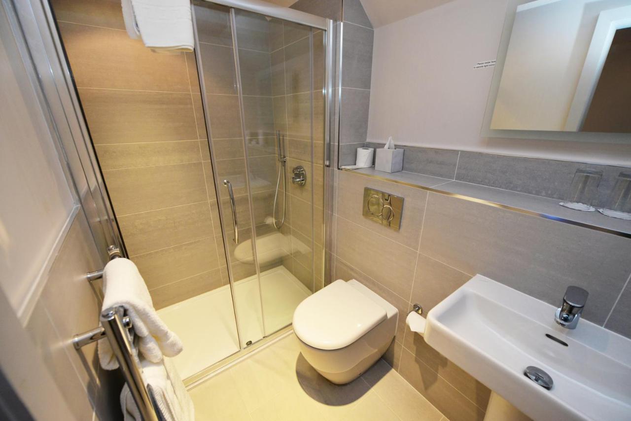 Glynhill & Near Airport