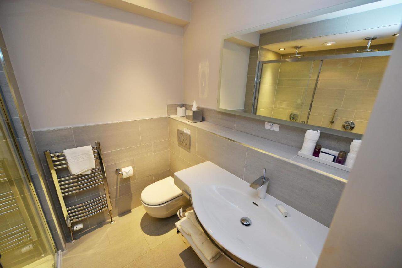 Glynhill & Near Airport 4* Glasgow