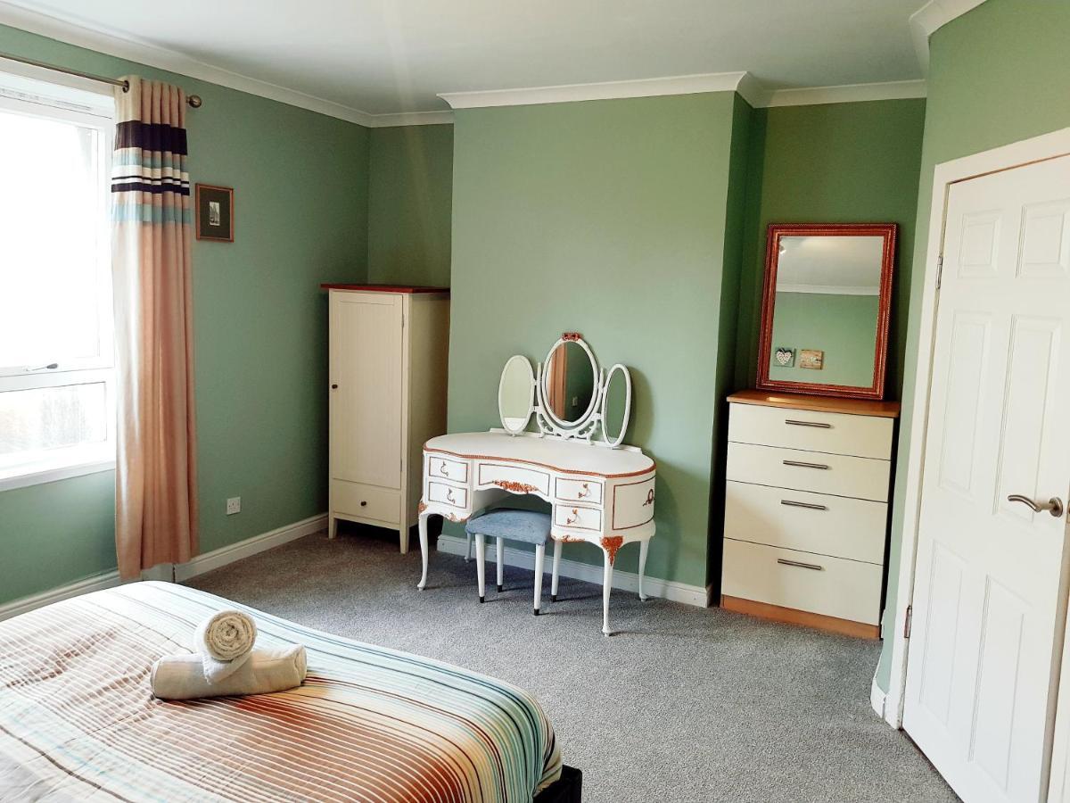 Three Bed In *