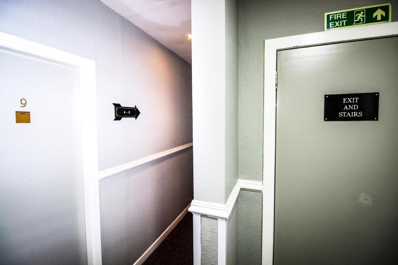 Charing Cross Guest house 3*