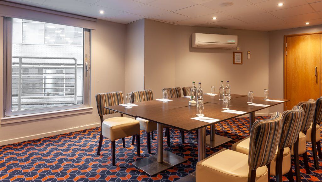 Express - - Ctr Theatreland By Ihg Hotel Glasgow