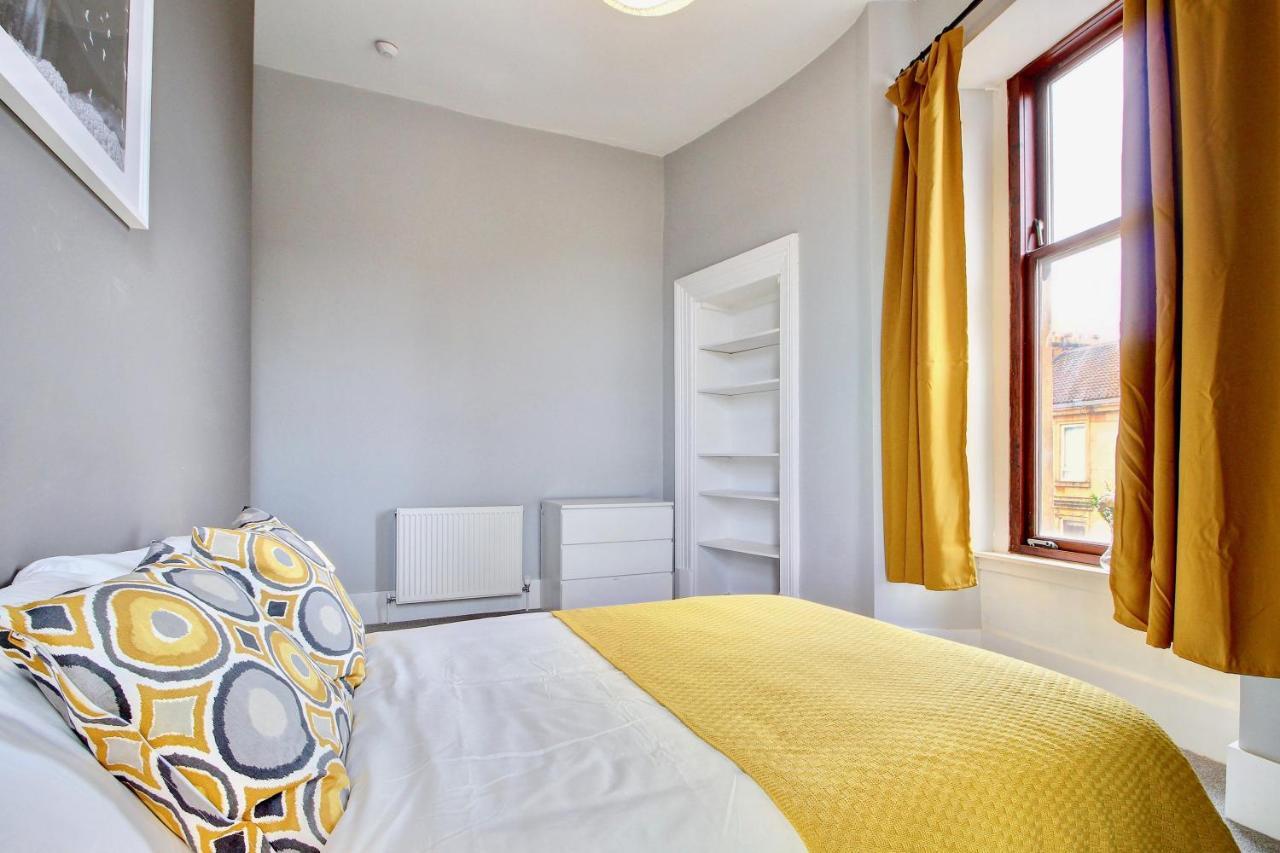Luxurious Nr Subway Glasgow