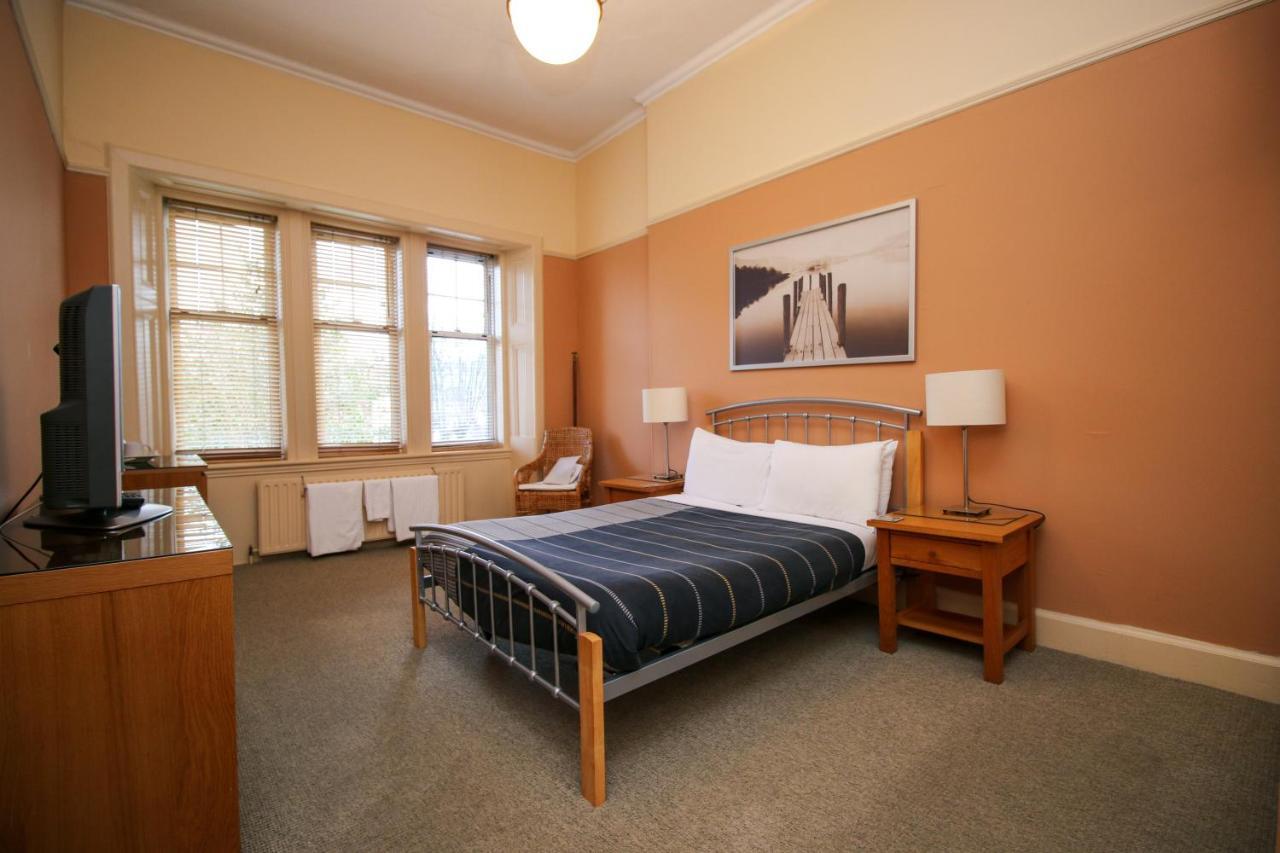 Bed & Breakfast Glasgow Guest House 3*