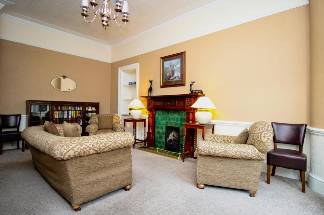 Glasgow Guest House 3*