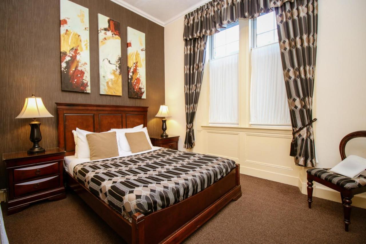 Glasgow Guest House 3*