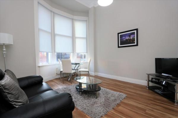 Dreamhouse St Vincent Street *