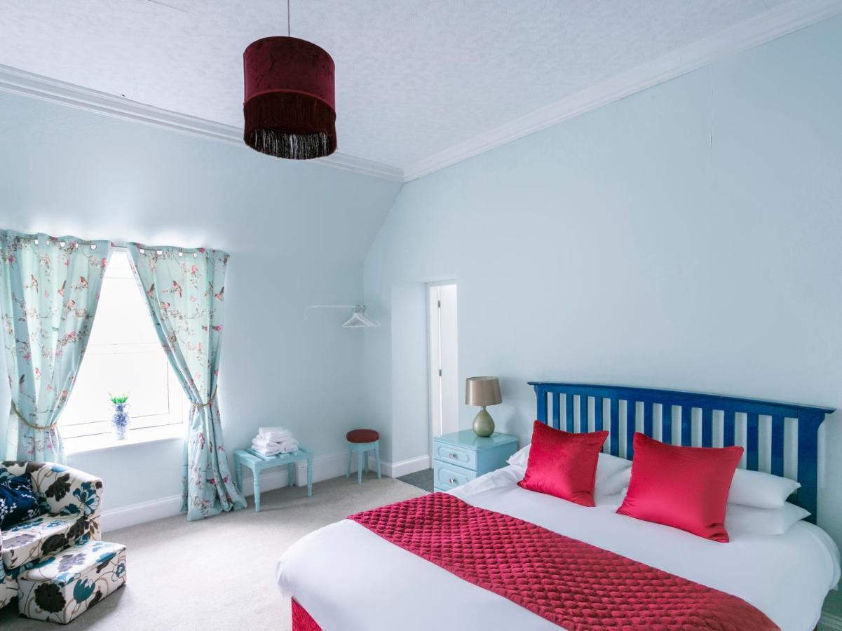 Oyo Lochinvar Glasgow